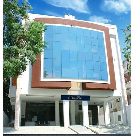 Staylite Suites Chennai Exterior photo