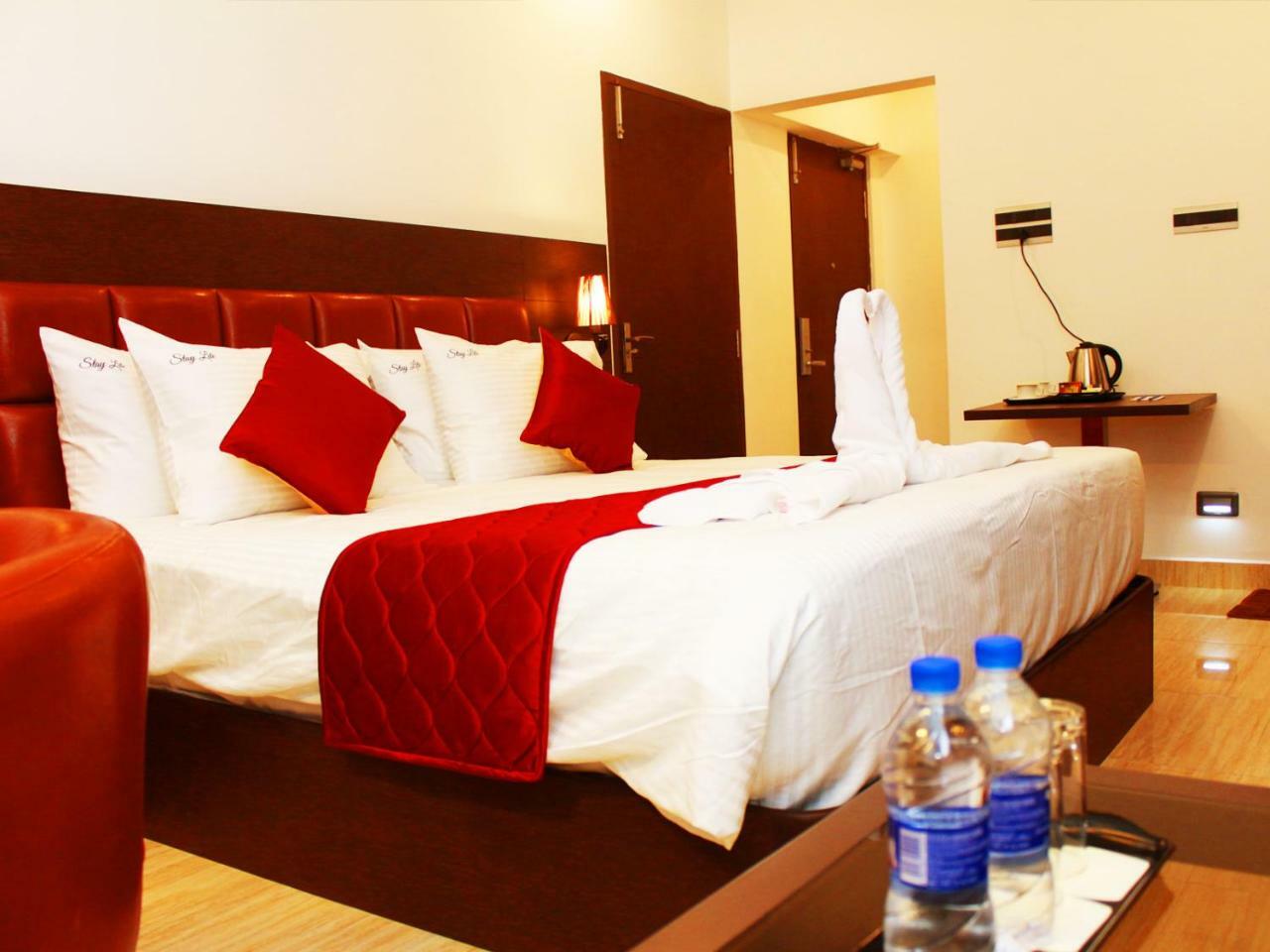Staylite Suites Chennai Exterior photo